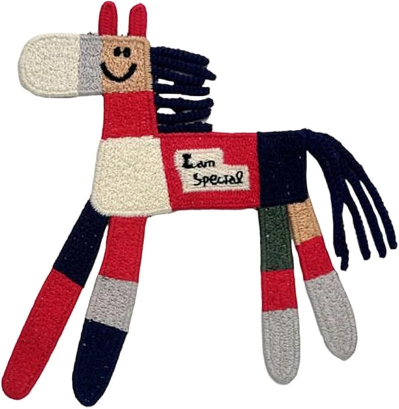 رقعة حديدية مطرزة على شكل حصان 14x14 سم تطريز للسترات والحقائب والجينز - Image 1